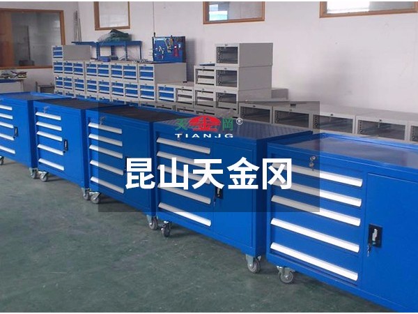 浪漫七夕，茫茫人海中鉗工工具柜期待與您的相遇！