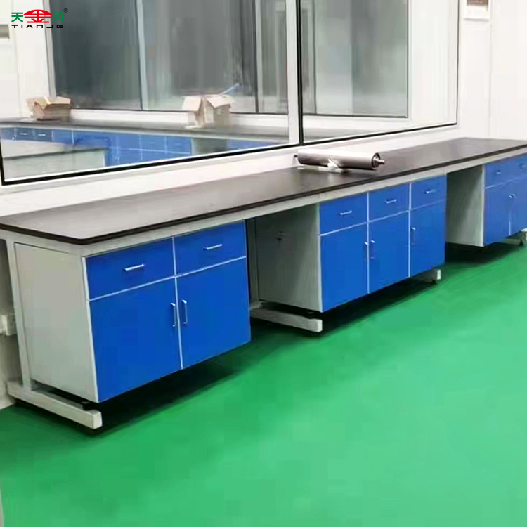 實(shí)驗(yàn)臺主圖2